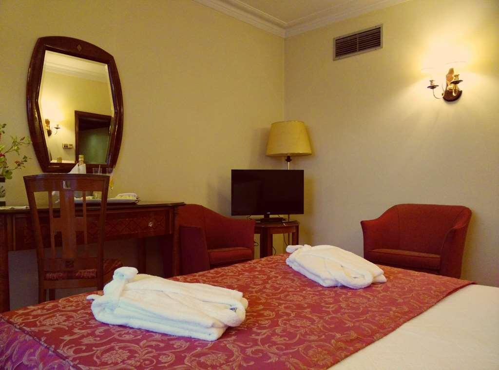 Golden Tulip Porto Gaia Hotel Vila Nova de Gaia Rom bilde